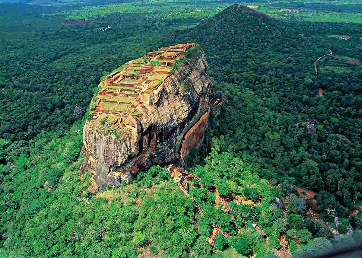 Discovering Ceylon
